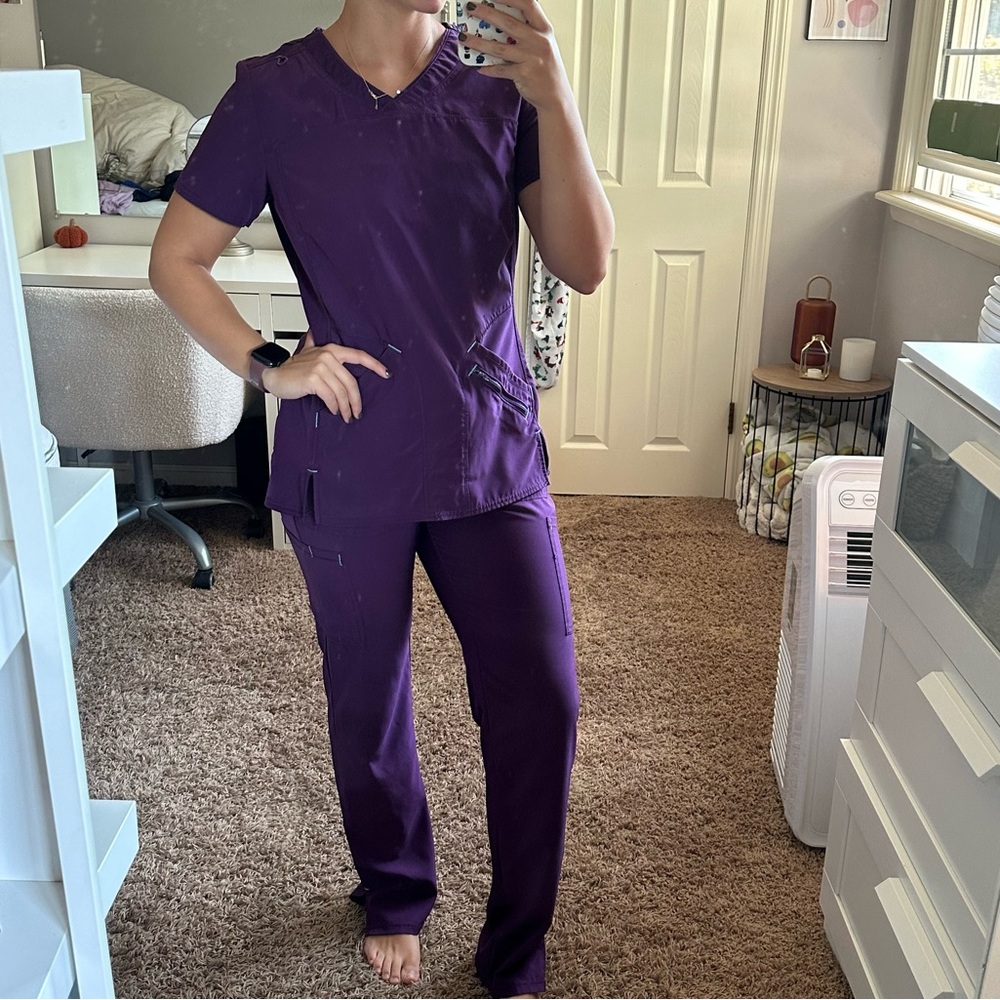 Scrubstar V-Neck Purple Short Sleeve Top